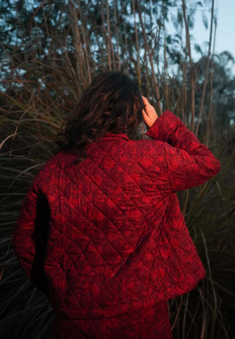 IKKIVI Ember Quilted Jacket - Red