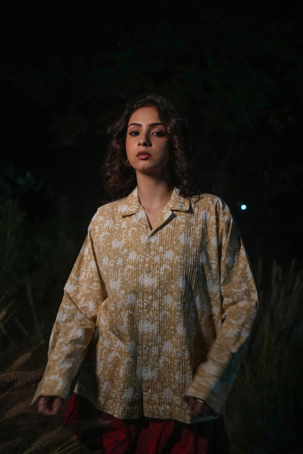 IKKIVI Kiro Cuban Collared Shirt - Beige