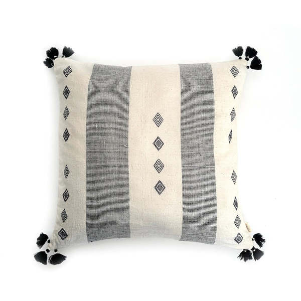 Nimmit Trekant Handwoven Pillow Cover