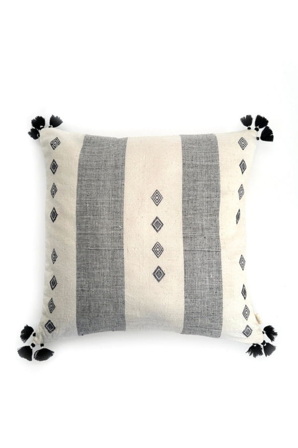 Nimmit Trekant Handwoven Pillow Cover