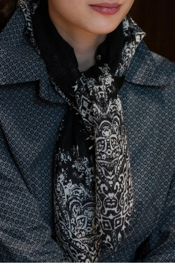 meg cohen Black Ivory Paisley Neck Scarf