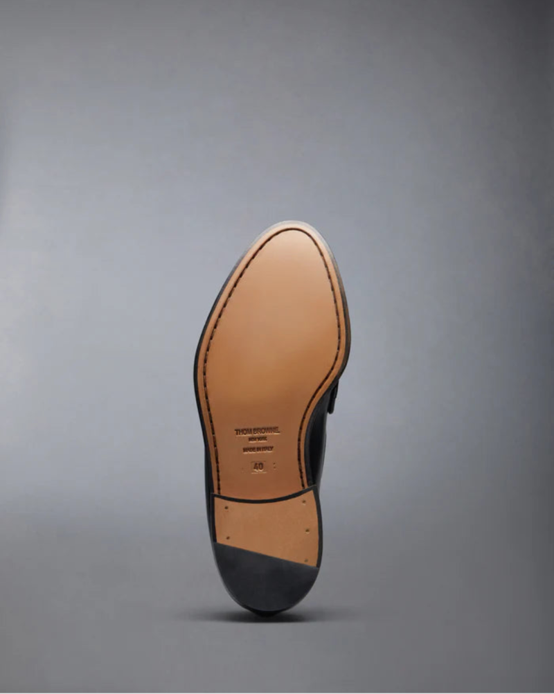 thom browne Spazzolato Pleated Varsity Loafer - Black