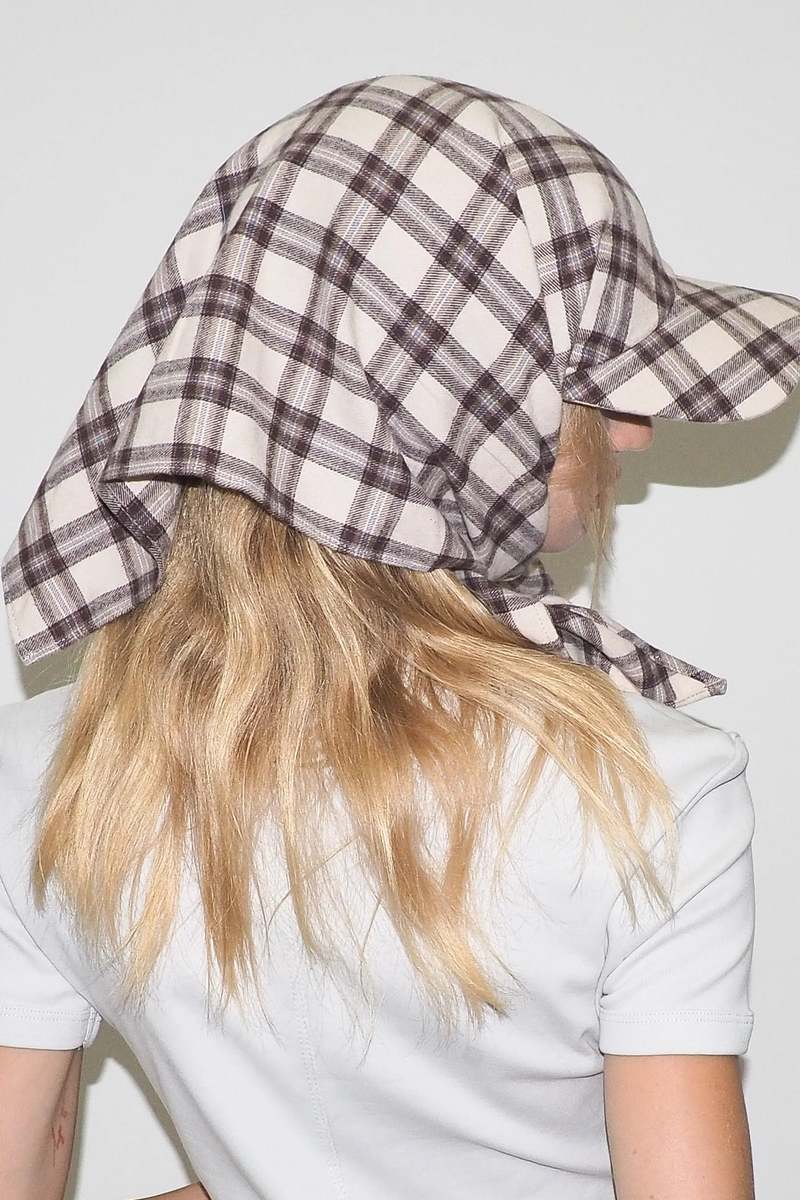 Clyde Brim Scarf