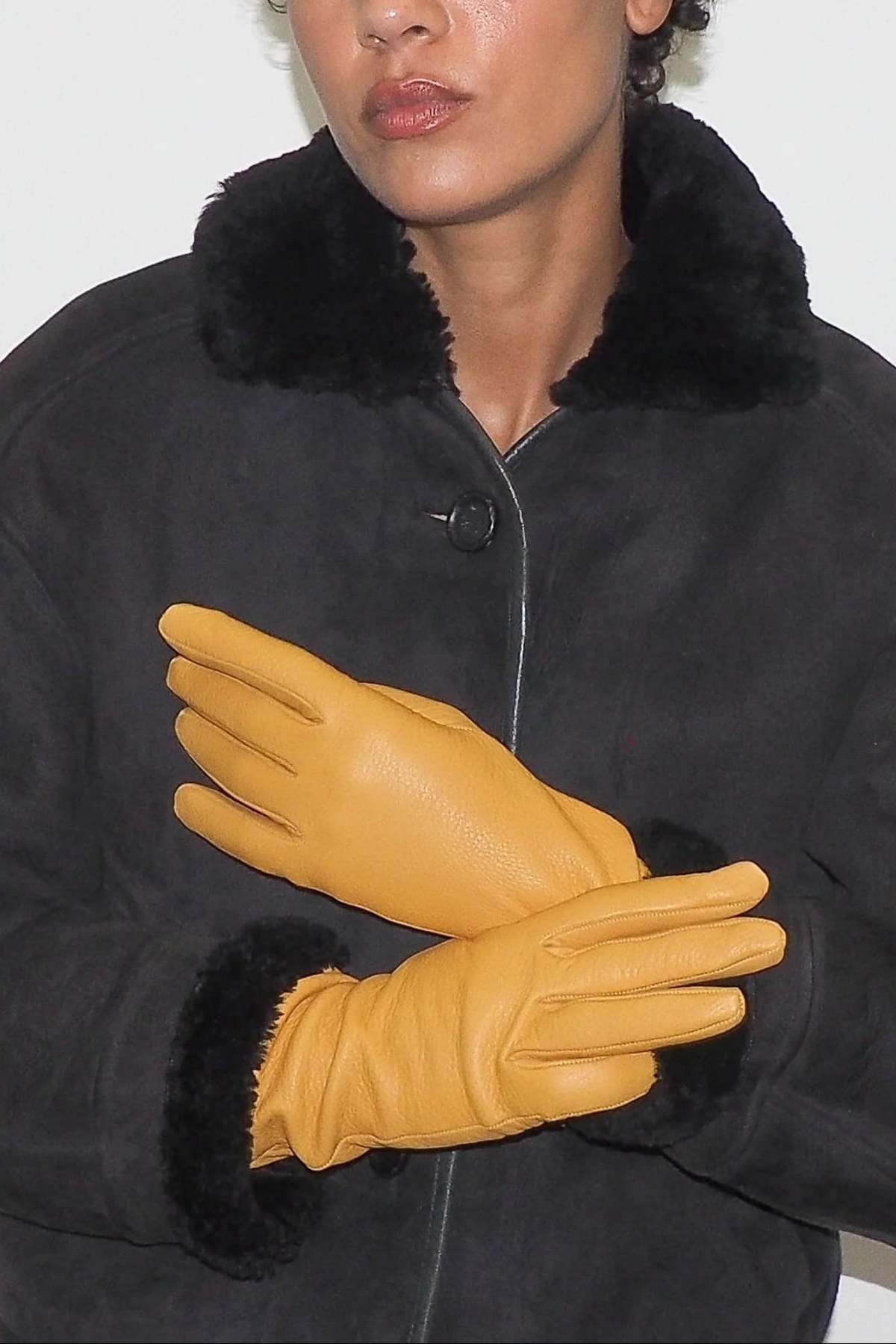 Clyde Classic Deerskin Gloves - Image 3 of 4