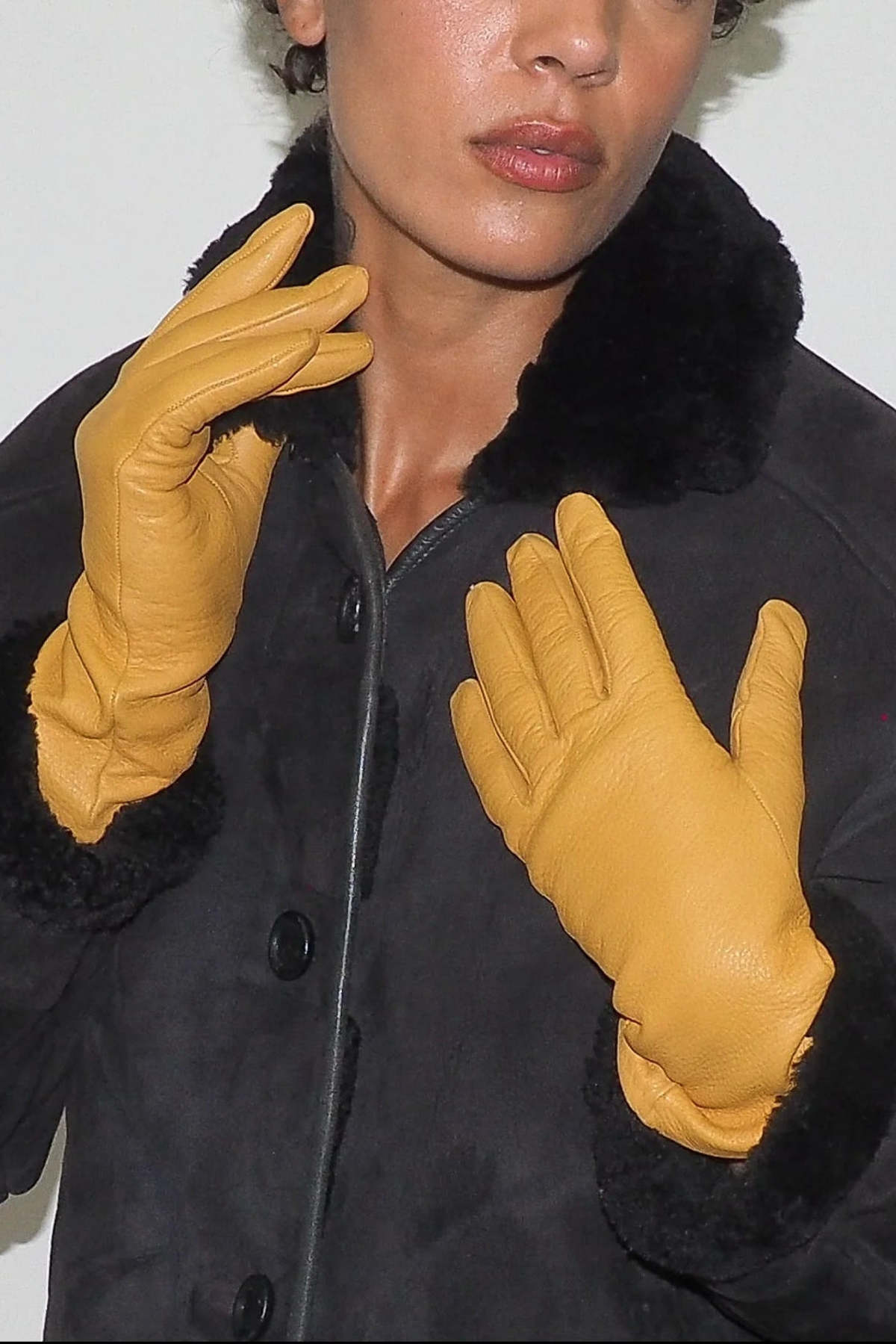 Clyde Classic Deerskin Gloves - Image 4 of 4