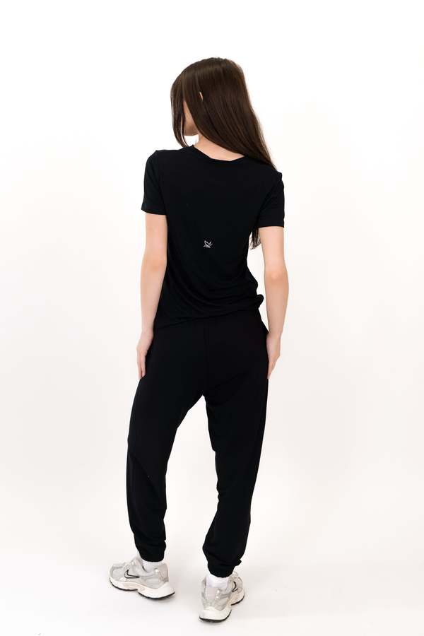 On/off essentials The Everyday Tee