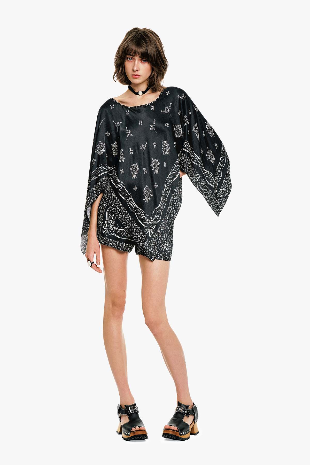 Anna Sui Ribbon Handkerchief Satin Print Poncho - Image 5 of 7