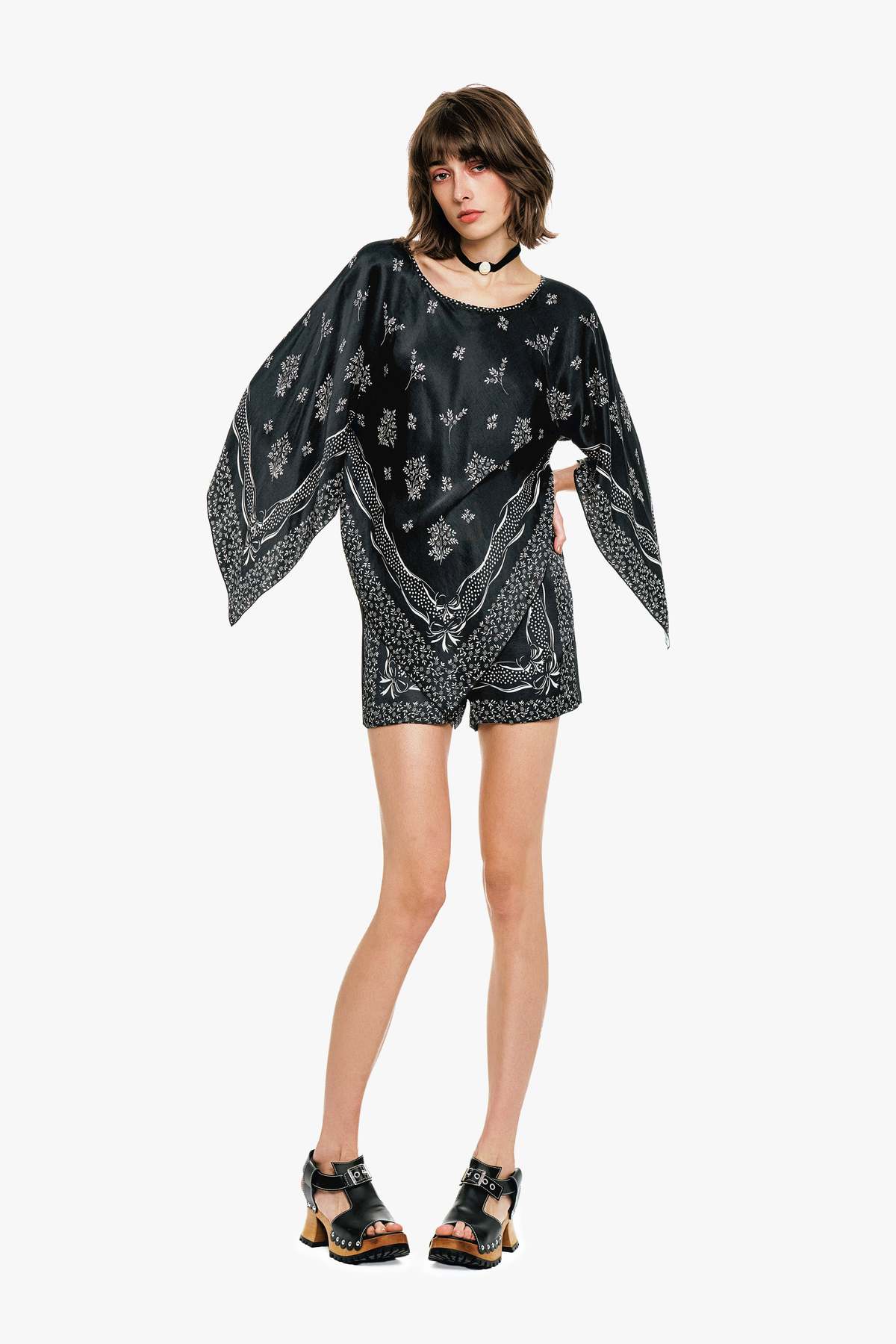Anna Sui Ribbon Handkerchief Satin Print Poncho - Image 7 of 7