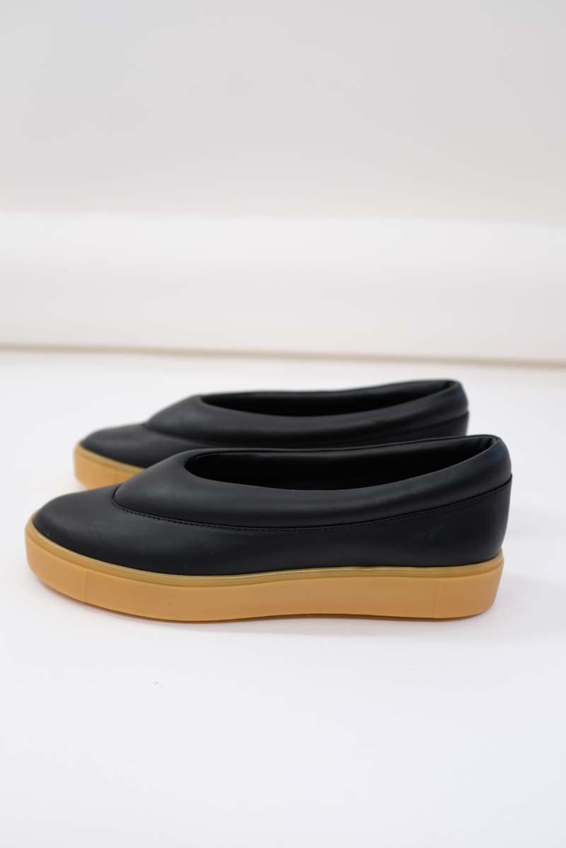 Beklina Margo Sneaker - Black