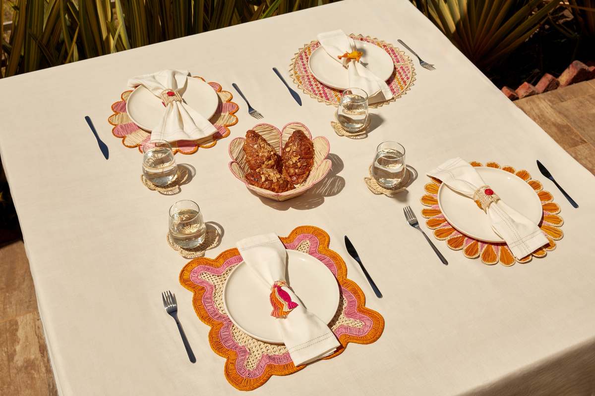 Coro Cora Flower Bread Basket - Image 3 of 4