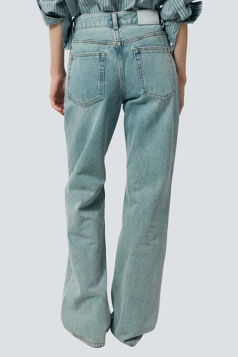 Dunst Relaxed Flared Jeans