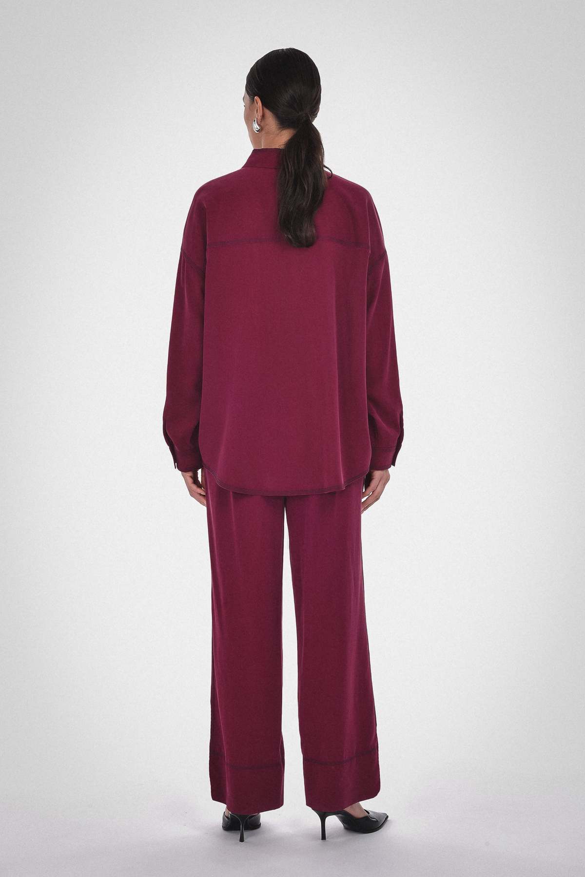 Paper Label Night Suit - Image 4 of 6