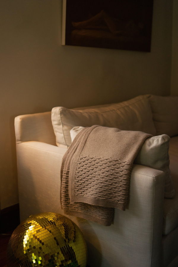 Evangeline Knit Scallops Baby Blanket