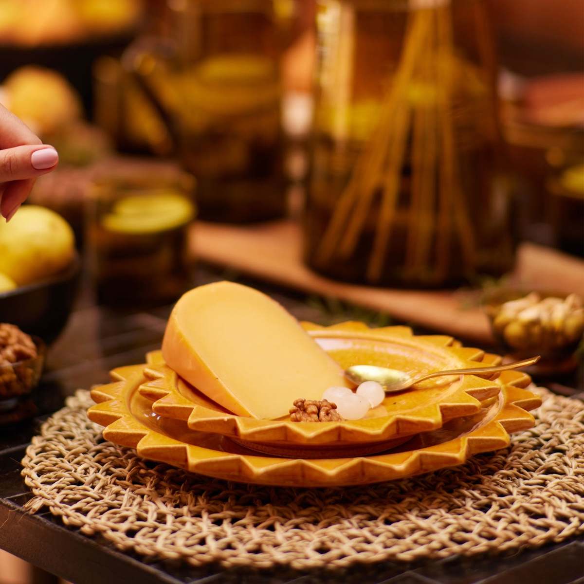 APARTMENT F Sun Plate - Image 4 of 19