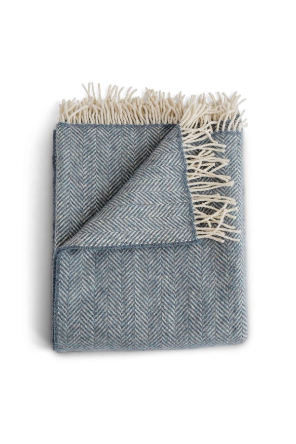 Evangeline Herringbone w/ Cashmere Throw