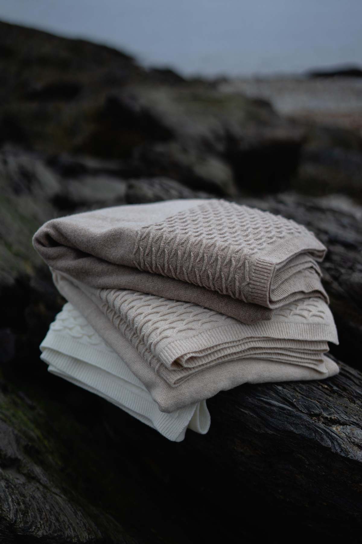 Evangeline Knit Scallop Throw - Image 5 of 9