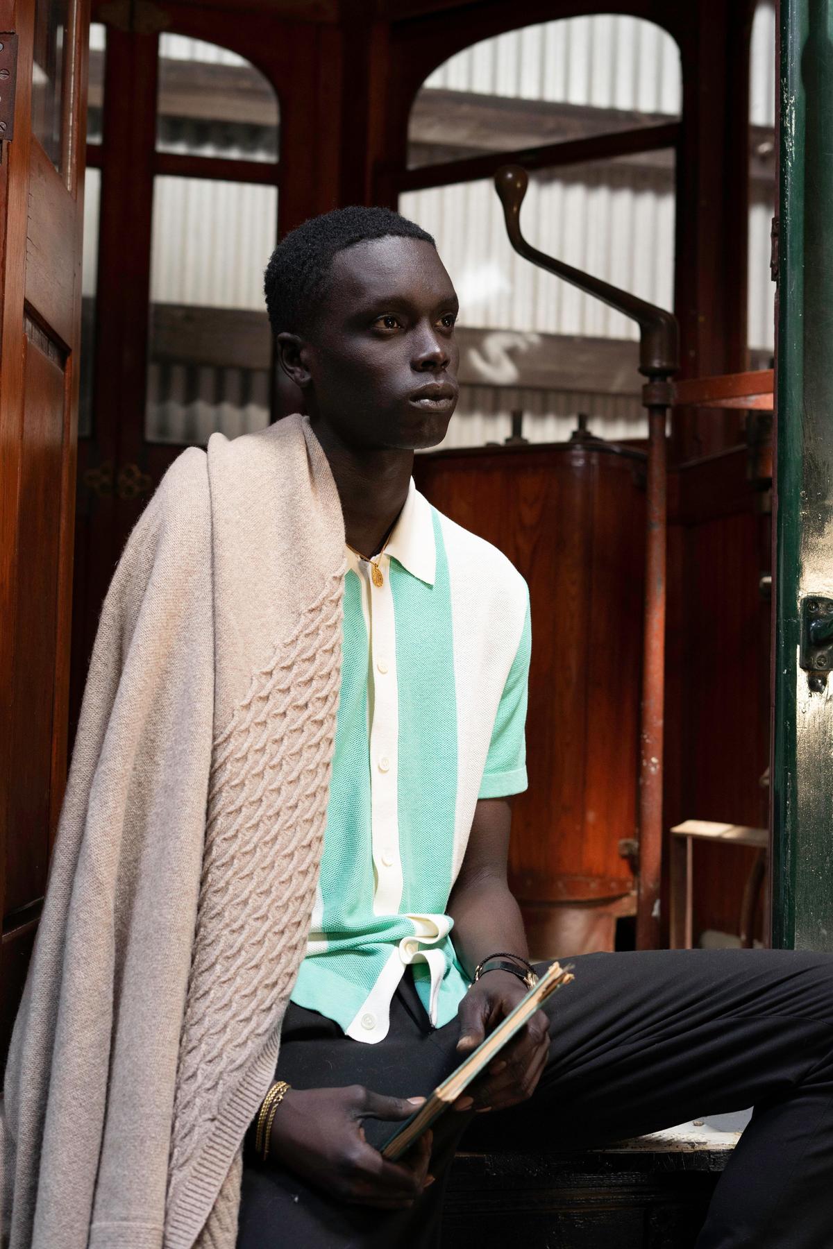 Evangeline Knit Scallop Throw - Image 7 of 9