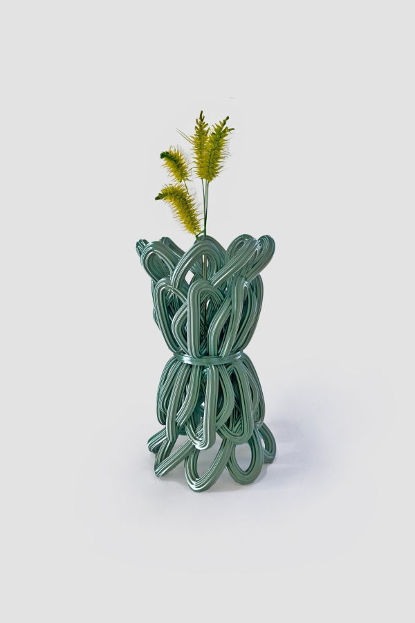 Form & Seek Frosting Vase