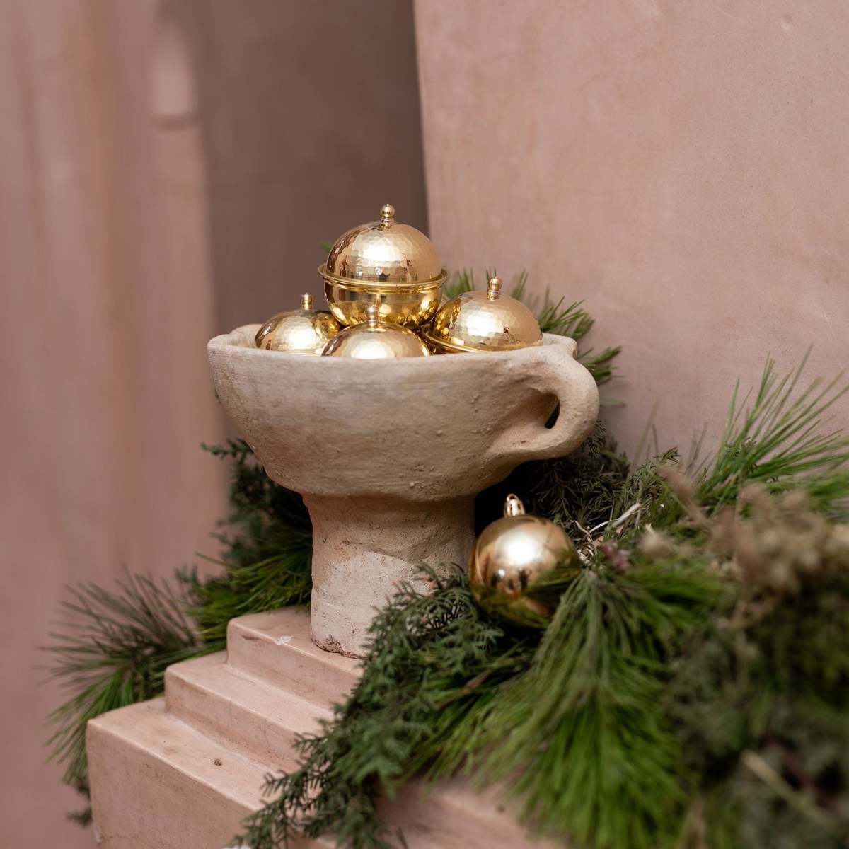 APARTMENT F Handcrafted Brass Trinket Dish - Image 2 of 5