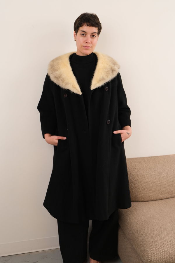 Hermine Vintage 50s Onyx Wool Fur Collar Double Breasted Coat - Black