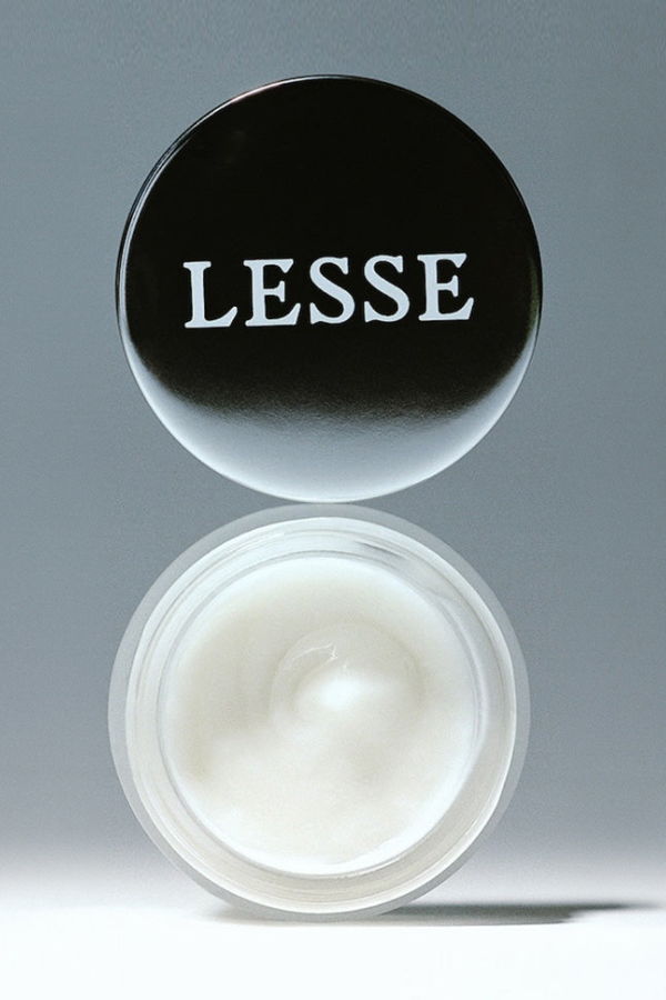 Lesse Awakening Eye Cream - White