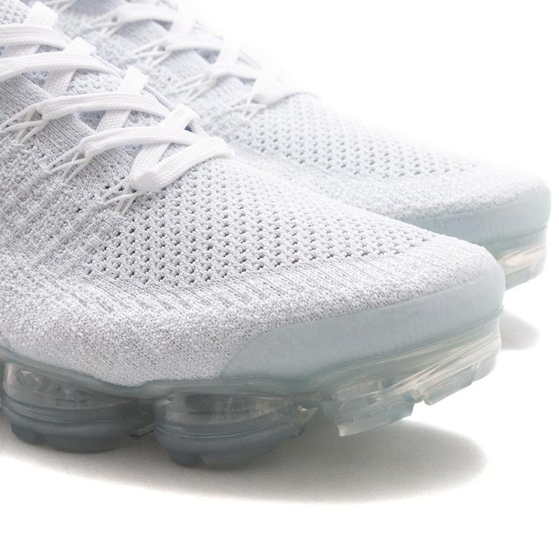 nike vapormax flyknit 2 all white
