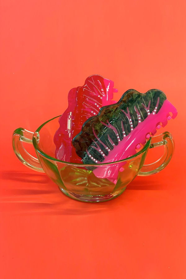 Centinelle Glowing Chard Hair Claw