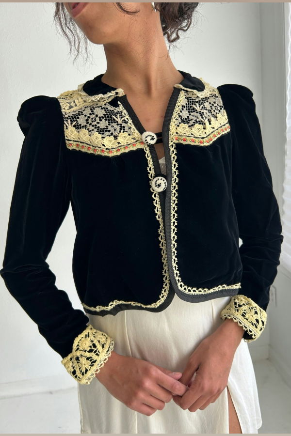 Vintage Horizons Velvet Jacket and Bag Set