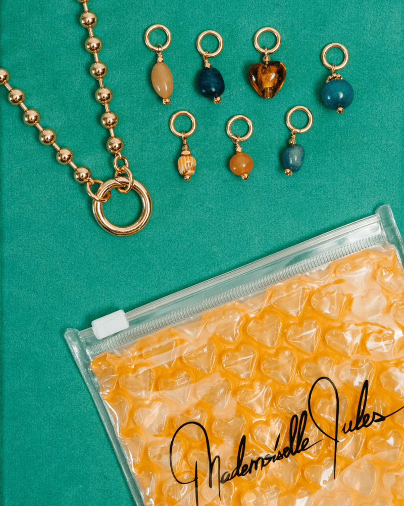 MADEMOISELLE JULES Ensemble Breloques Muted Gems Charm