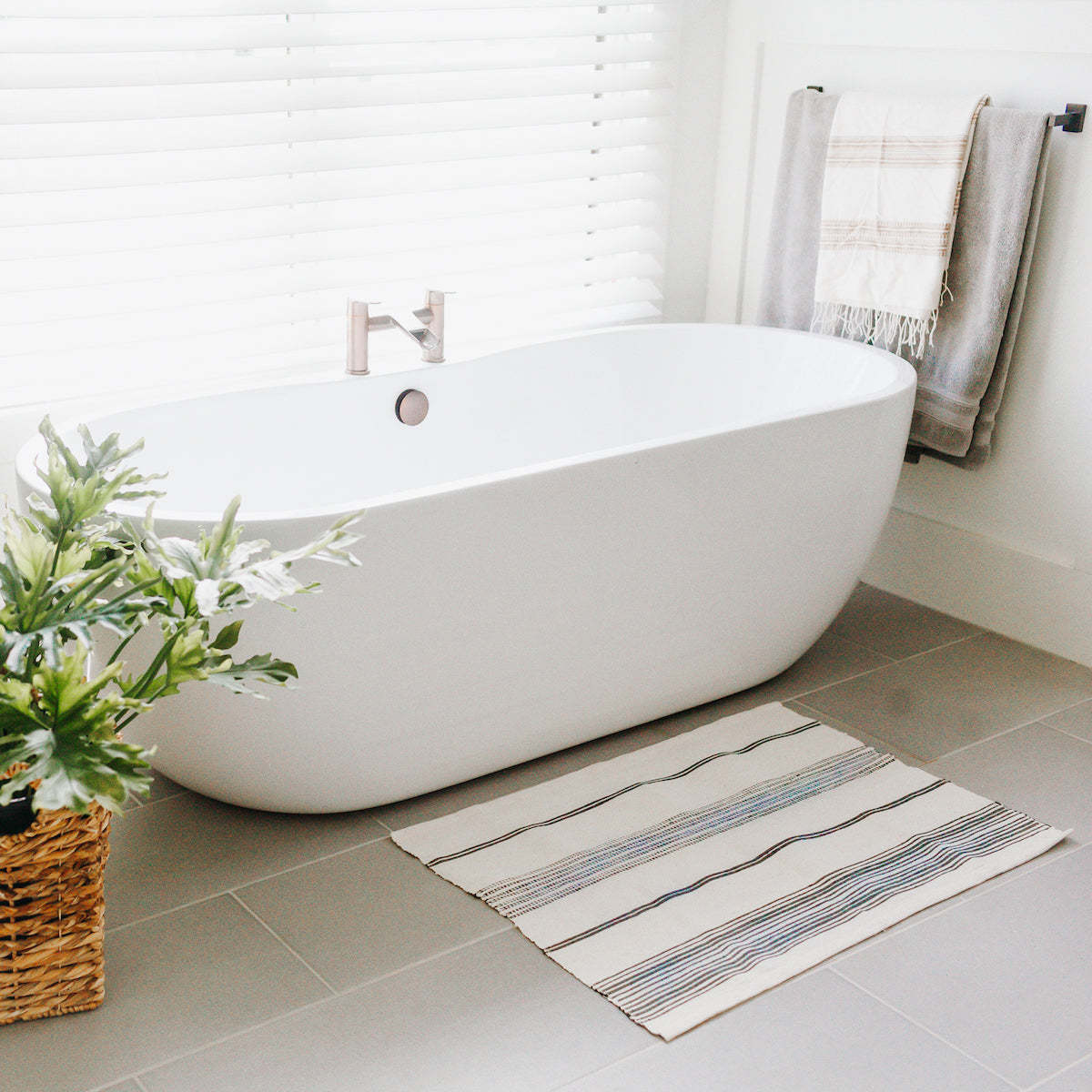 Creative Women Aden Bath Mat - Image 3 of 4