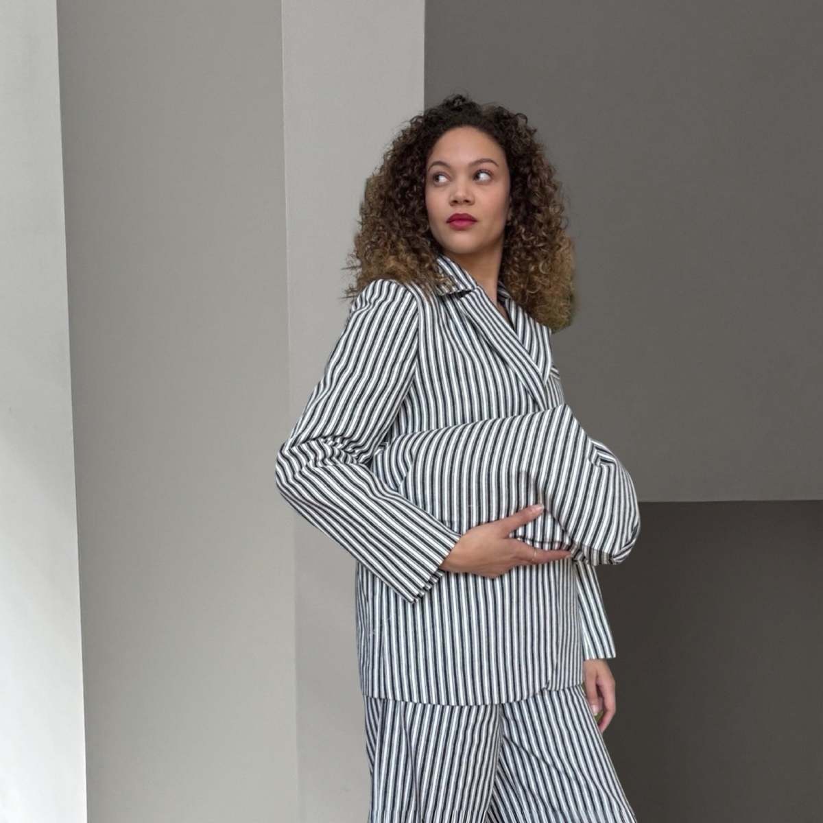 London Atelier Byproduct Blazer Trousers Corset and Tote Bag Set - Image 3 of 11