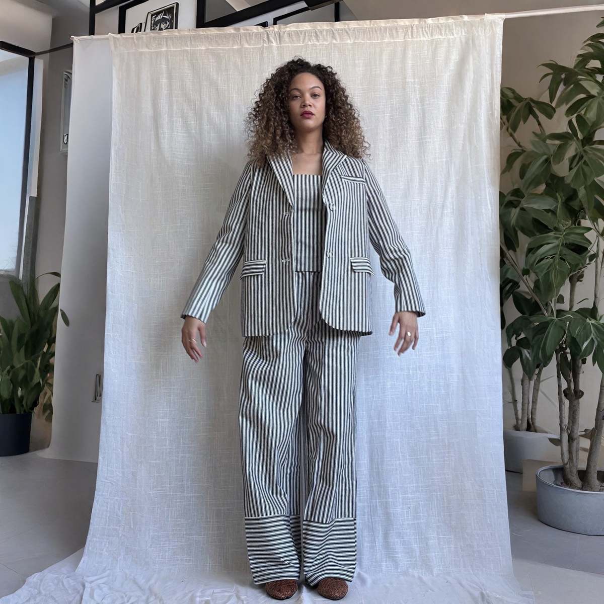 London Atelier Byproduct Blazer Trousers Corset and Tote Bag Set - Image 7 of 11