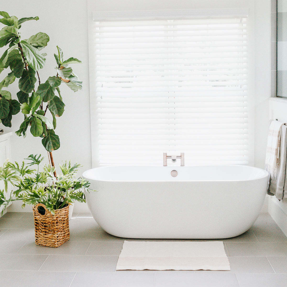 Creative Women Riviera Bath Mat - Image 2 of 7