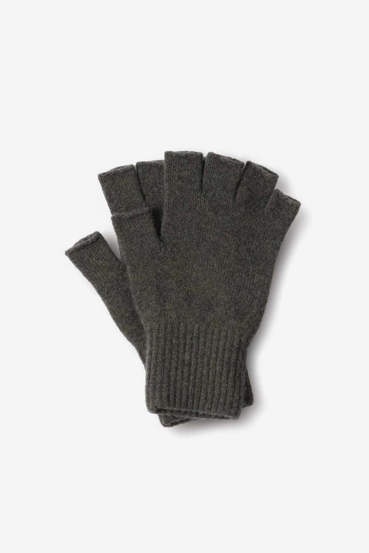 Margaret Howell MHL Cut Off Glove - Seaweed - Image 1 of 1