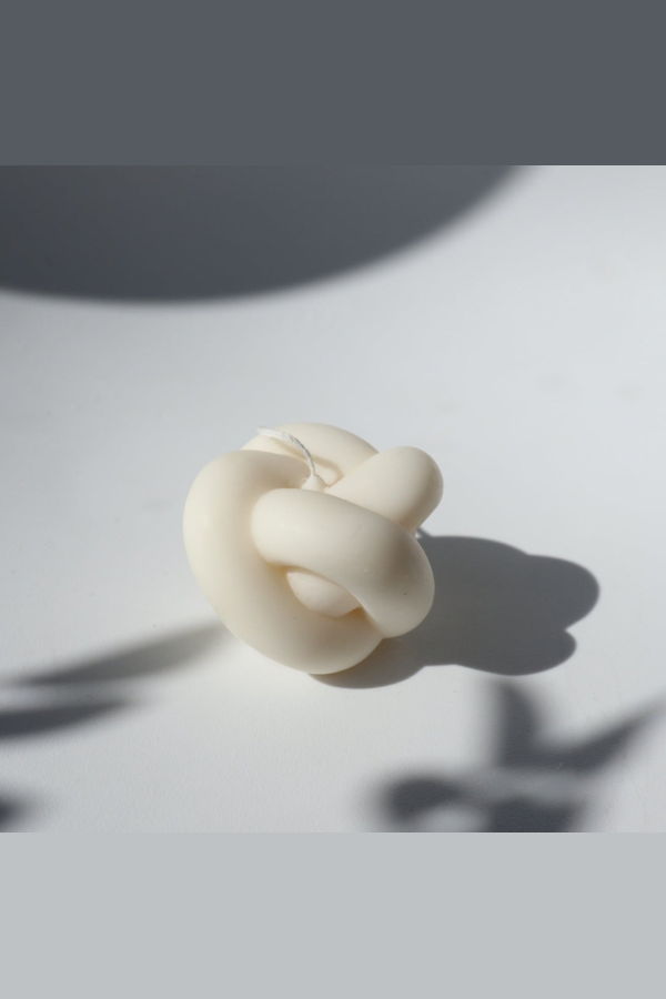 AARAM LUX The Simple Knot Candle