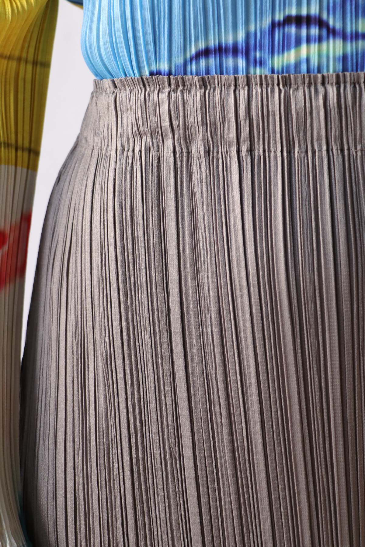 Pleats Please by Issey Miyake Monthly Colors: January Pants - Image 6 of 7