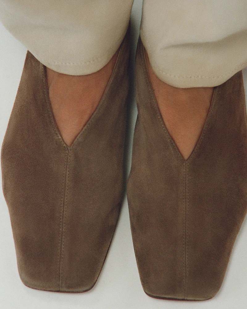 Mansur Gavriel Square Soft V Flat