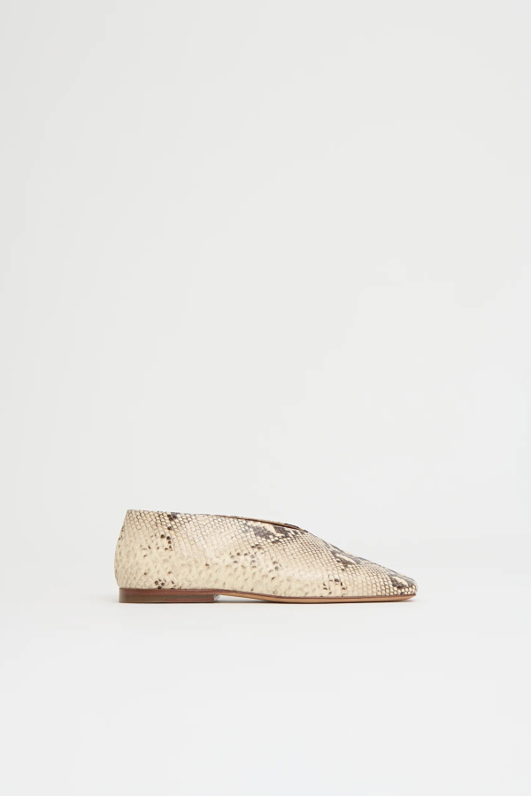 Mansur Gavriel Square Soft V Flat