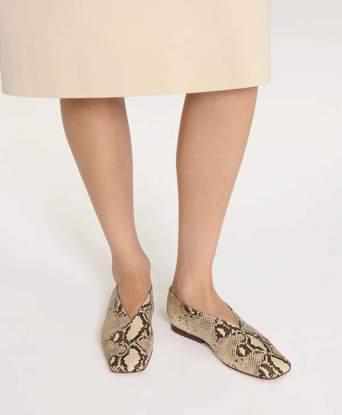 Mansur Gavriel Square Soft V Flat - Image 2 of 5