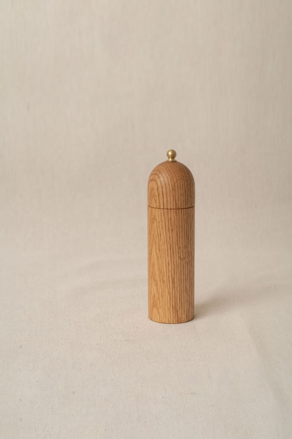 Pare Salt Mill in Oak