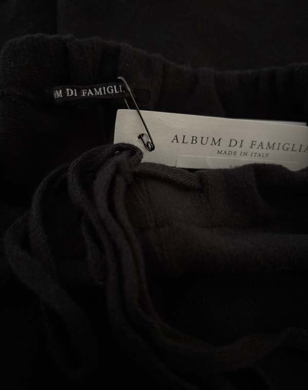 Album di Famiglia Unisex Basic JP Trousers - Black