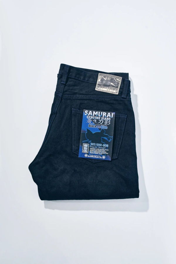 SAMURAI JEANS Aoki Tachikage 15oz Black-on-Blue Regular Straight Jeans