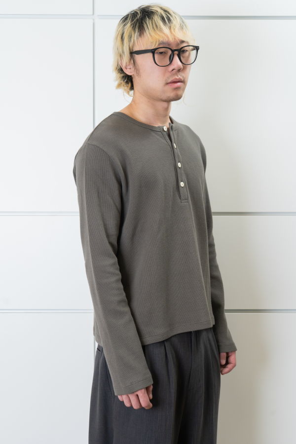 INSAIT Waffle Henley Long Sleeve Top
