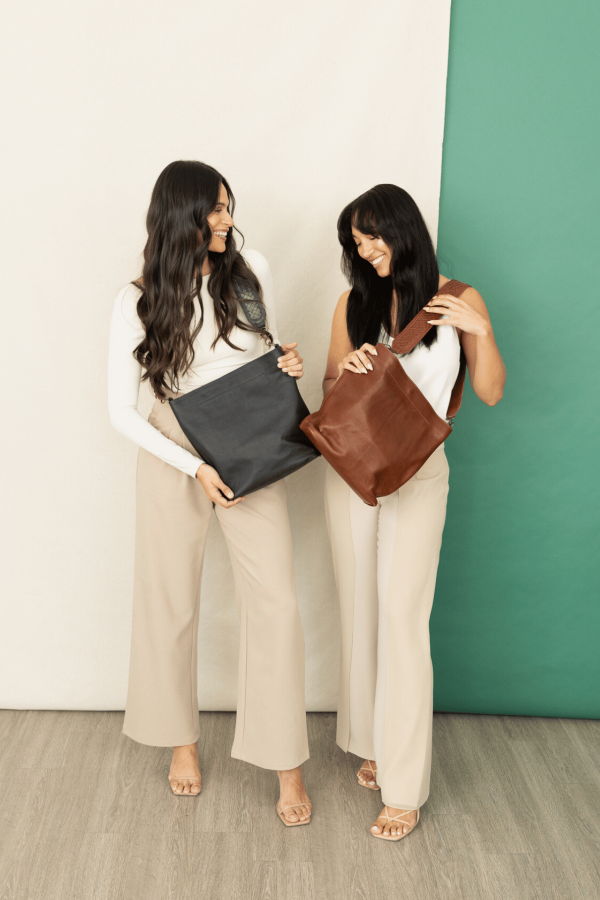 Deux Mains Sarah Shoulder Bag