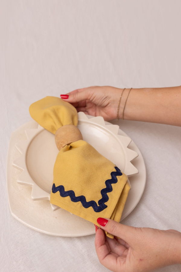 APARTMENT F Ric-Rac Linen Napkins - Set of 2