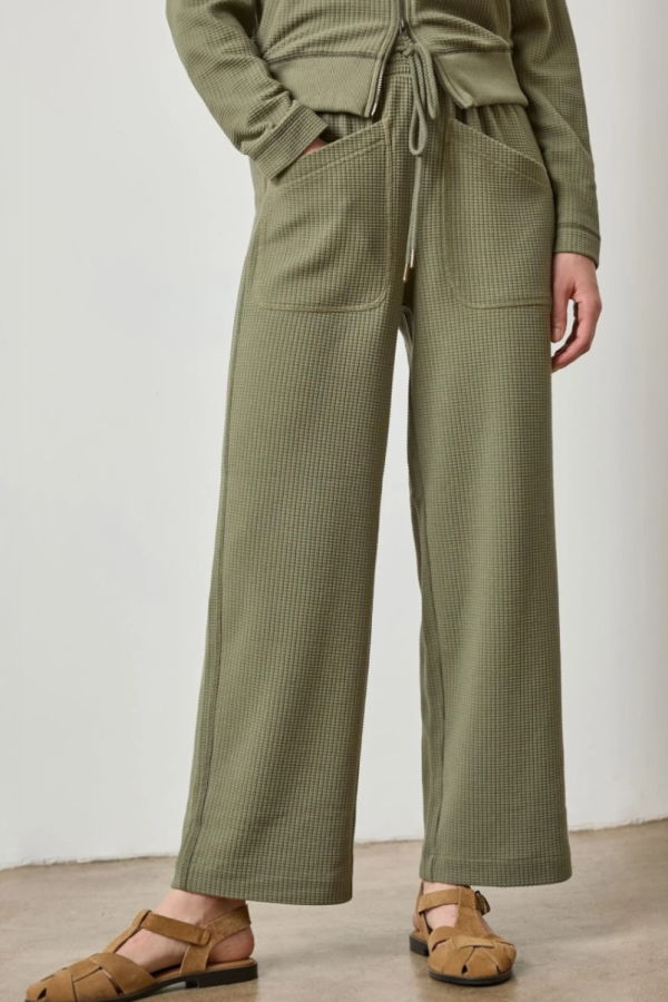 Lilla P. Patch Pocket Straight Leg Pant