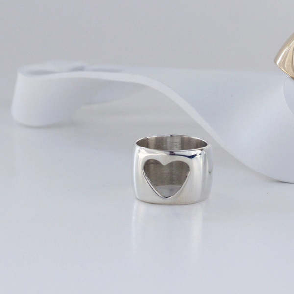 L.Greenwalt Jewelry Heart Ring