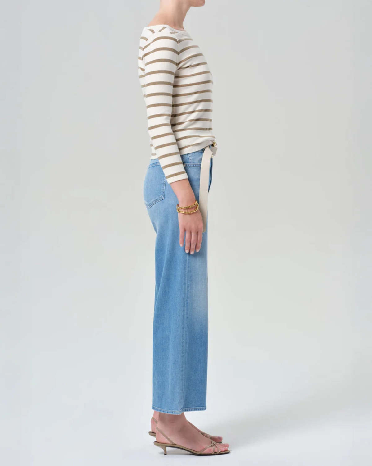 Citizens of Humanity Lyra Wide Leg Crop Jeans - Light Wash Denim - Image 3 of 6