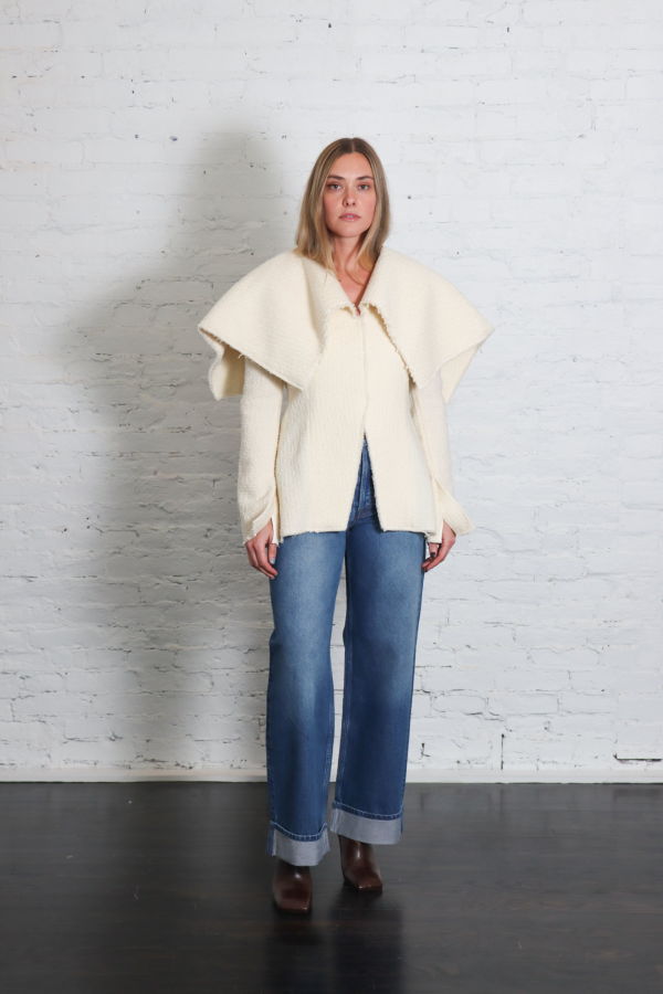 A.W.A.K.E. MODE Fitted Jacket - Ecru