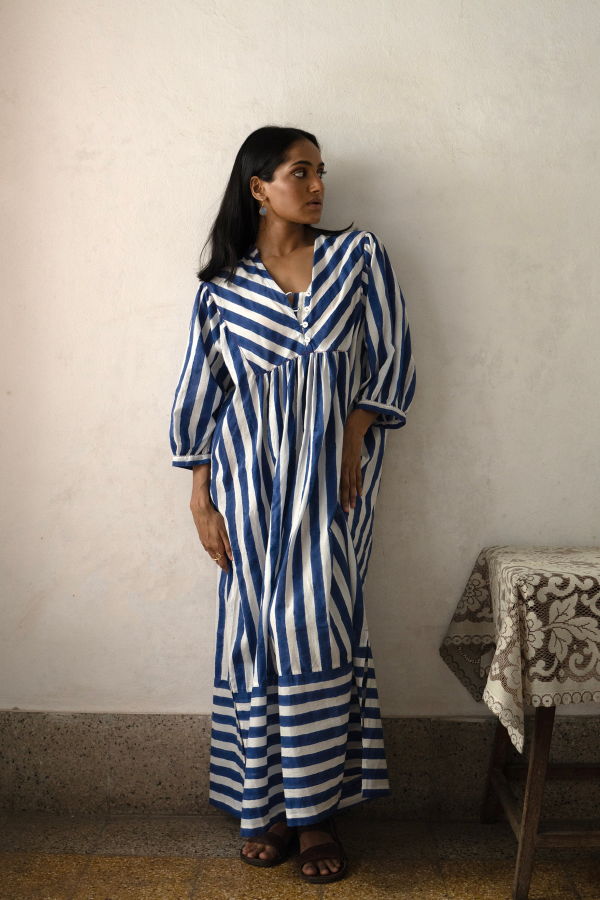 IKKIVI Nidar Tea Dress - Blue